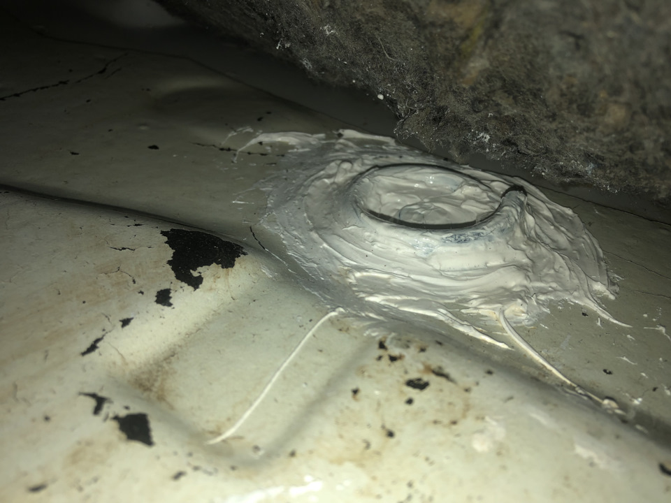 Вода під килимком та EVA килимки 5