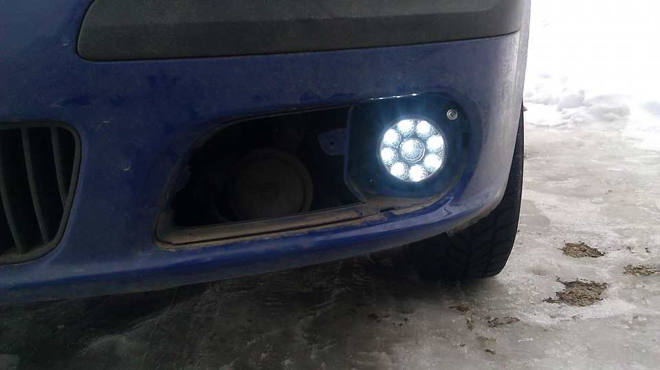 Skoda Fabia установка DRL на місце штатних ПТФ 3