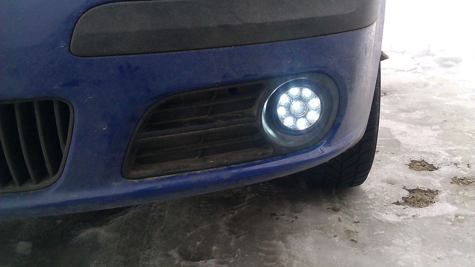 Skoda Fabia установка DRL на місце штатних ПТФ 4