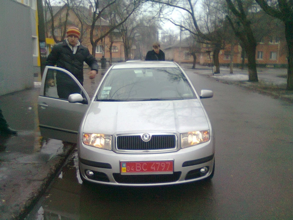 затонувався )