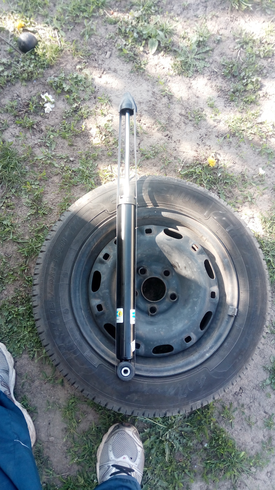 Амортизатори задні BILSTEIN старі та нові 3