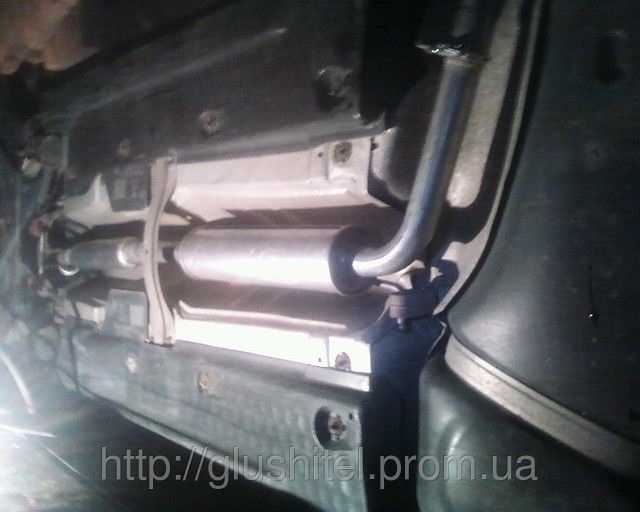 замінив Резонатор 1