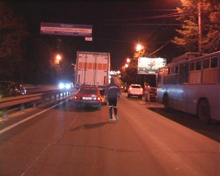 Шукай шляхи для відступу, тисни на газ ... чи столичне побоїще 20.09.11 1