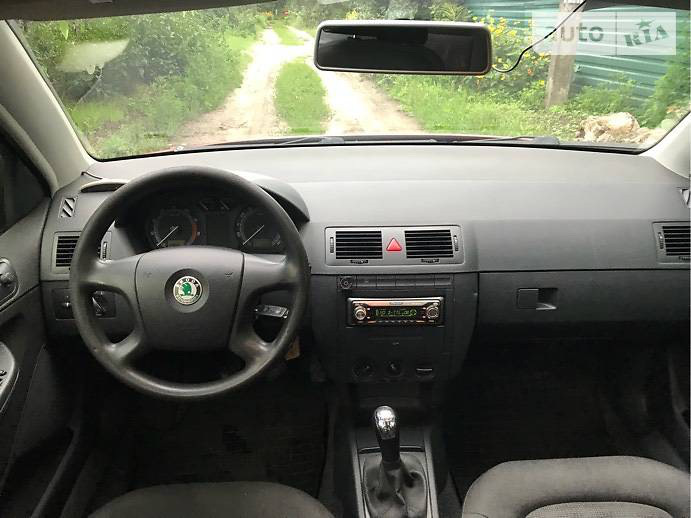 Заміна магнітоли в Skoda Fabia MK1 c Pioneer на Sony 1