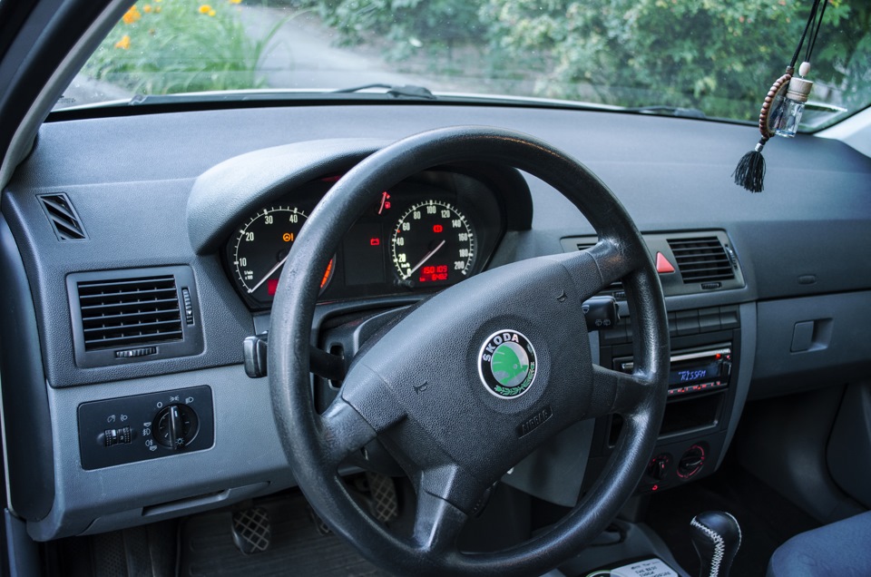 Заміна підсвічування в салоні авто (Skoda Fabia mk1) продовження 1