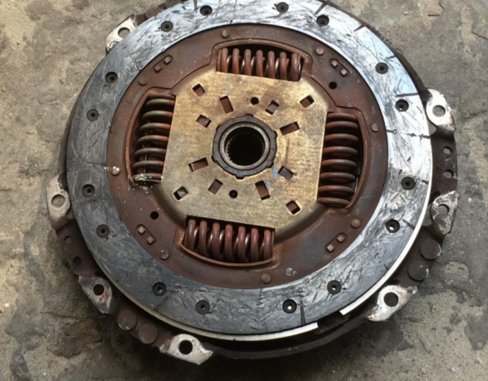 Зміна зчеплення bnm 1.4tdi 1