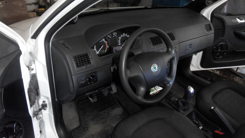 Охоронно-телематична система StarLine E90 3