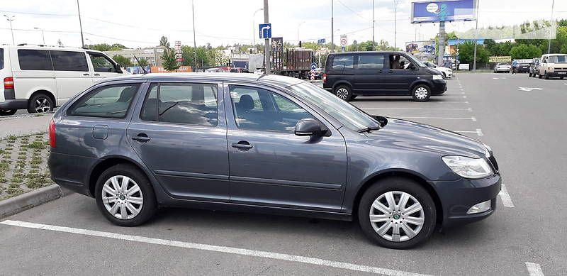 Я знову з вами. І знову Skoda 1