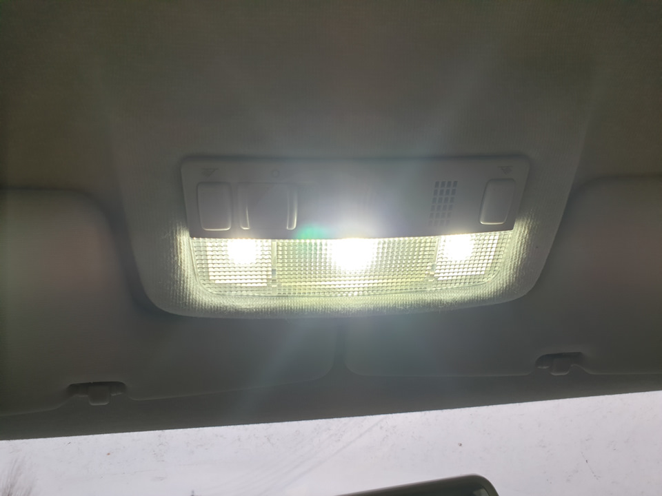 LED освітлення салону 3