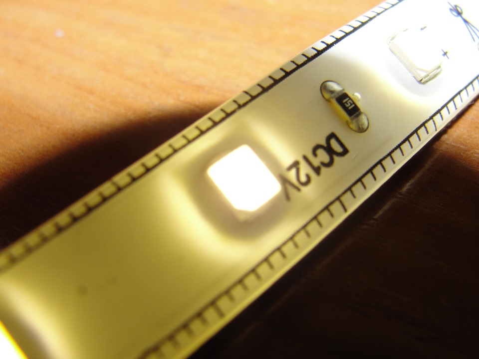LED підсвічування передніх дверей 5