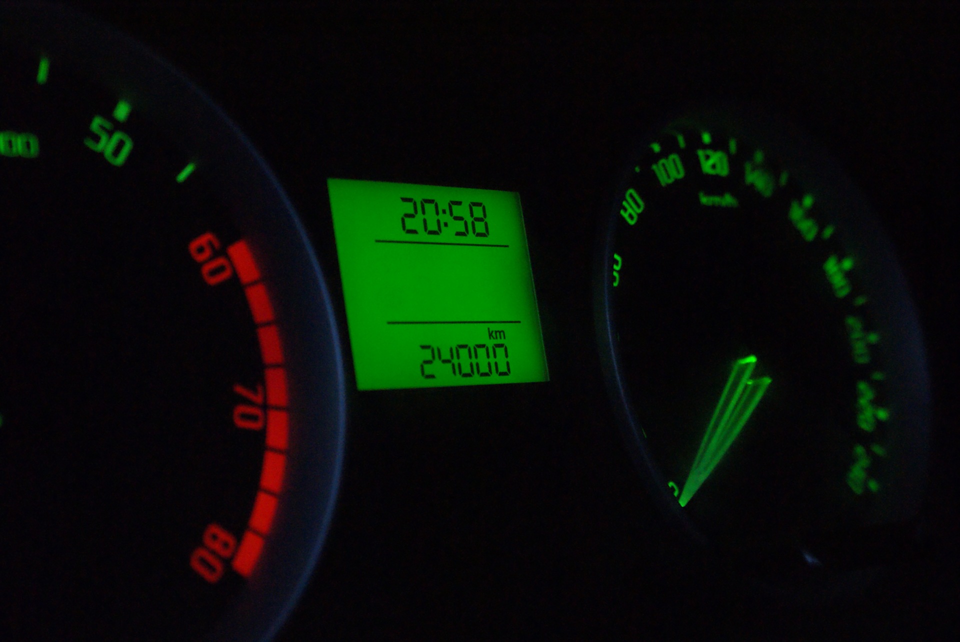 23999 … 24000 км 3