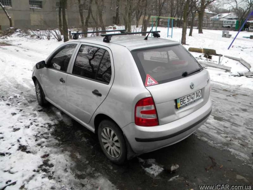 Продам перемички-багажник на фабію Thule