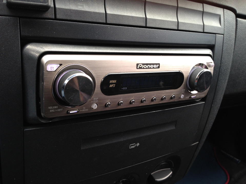 Pioneer p-77 vs kenwood bt92 1
