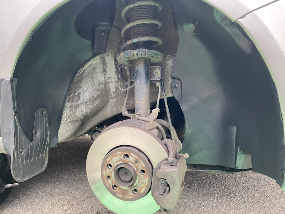 Передній бампер Skoda Fabia 2: кріплення, артикули 3
