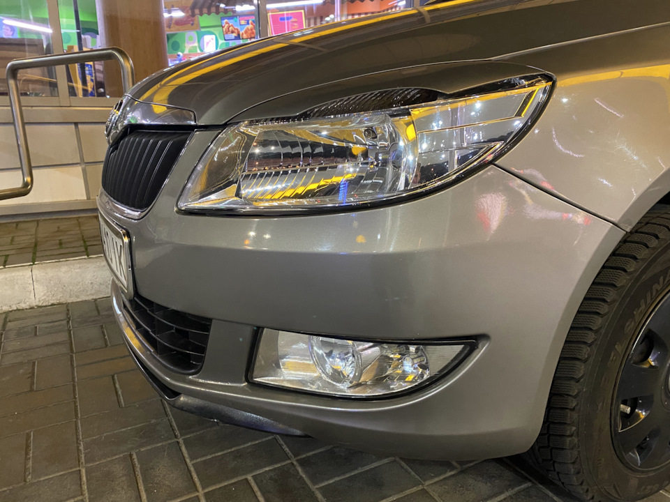 Передній бампер Skoda Fabia 2: кріплення, артикули 1