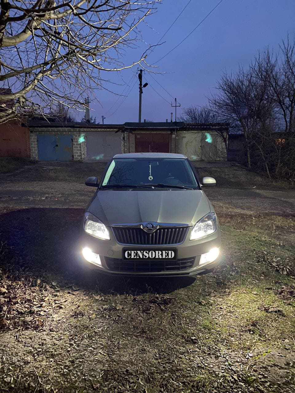Заміна галогенових габаритів та дхо на світлодіодні Skoda Fabia II 4