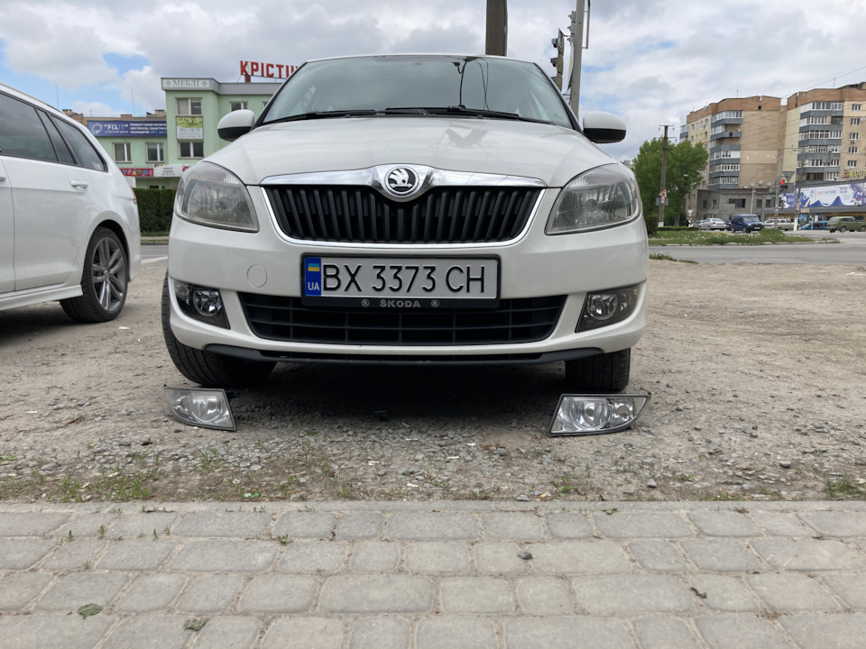 Фари на місці))) 2