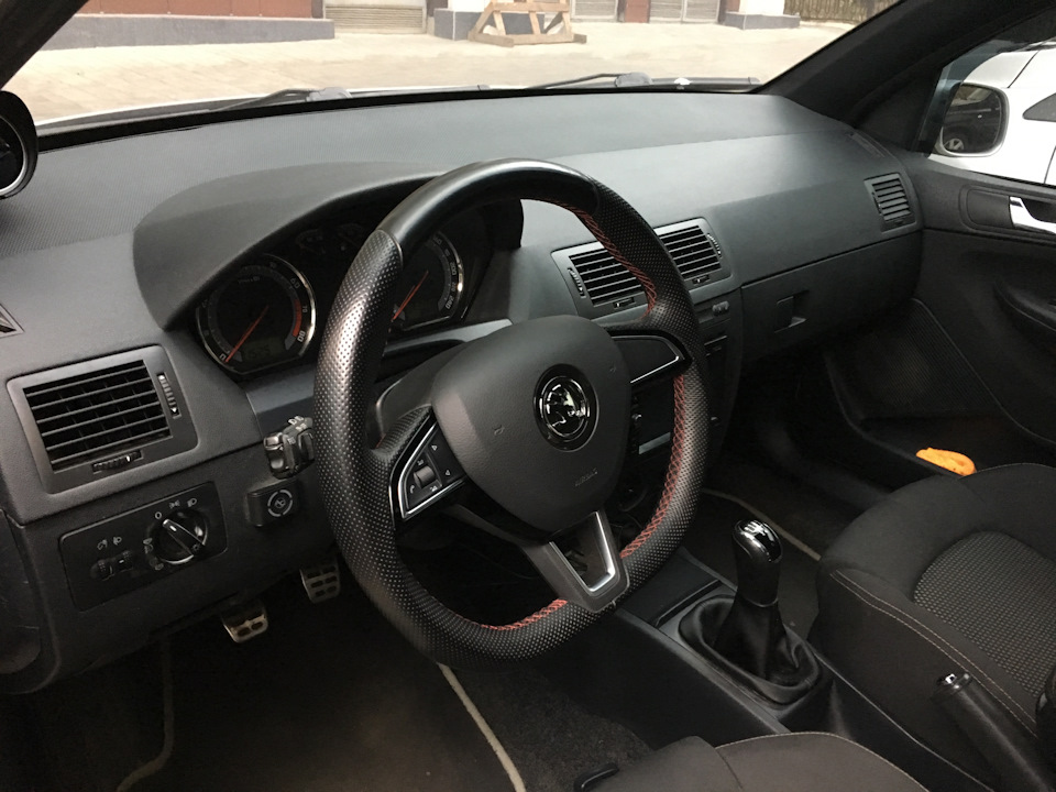 Руль Octavia RS A7 4