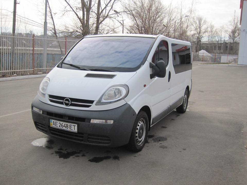 Продам бусик Opel Vivaro 1