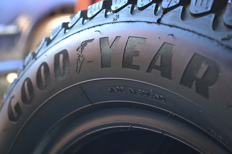 Готуємо сани з осені або придбання зимових шин Goodyear Ultragrip Ice Arctic R14 (шип) 2
