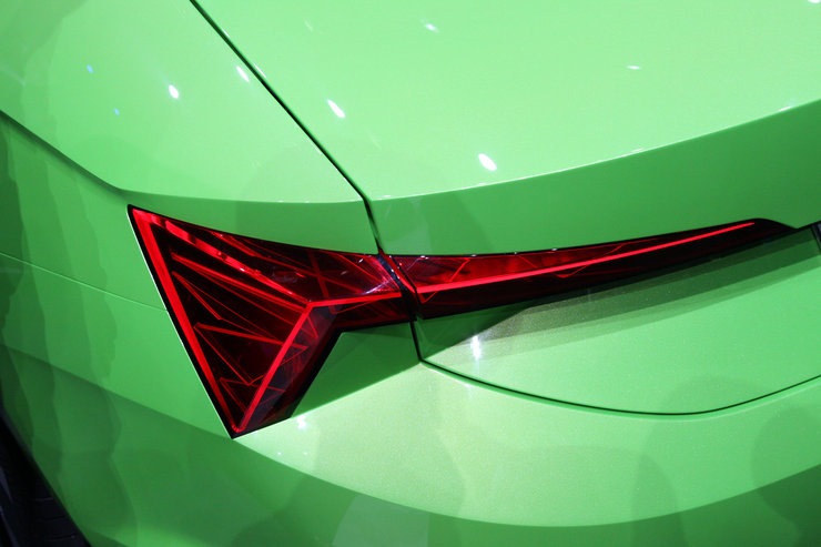 Geneva Motor Show 2014 Skoda VisionC - ставка зроблена на емоції 3