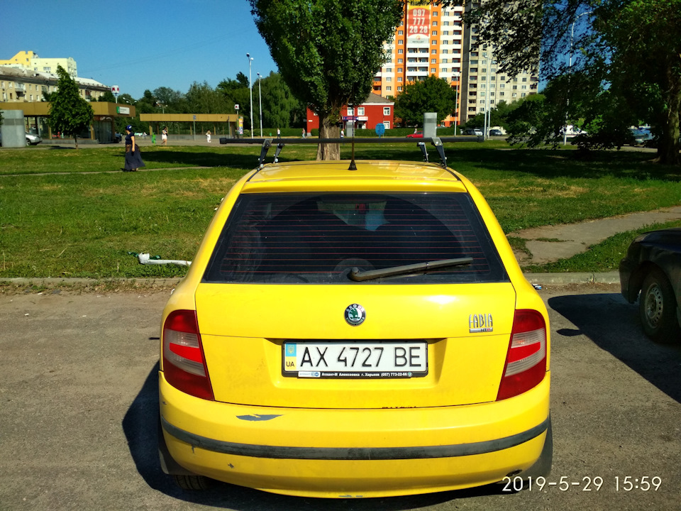 Багажник на дах у штатні місця 5