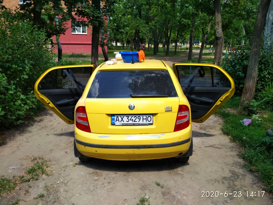 Чистка ременів безпеки 1