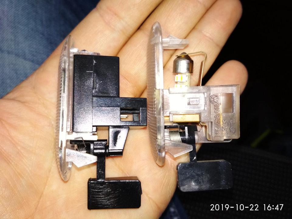Новий плафон освітлення салону та бардачку 4