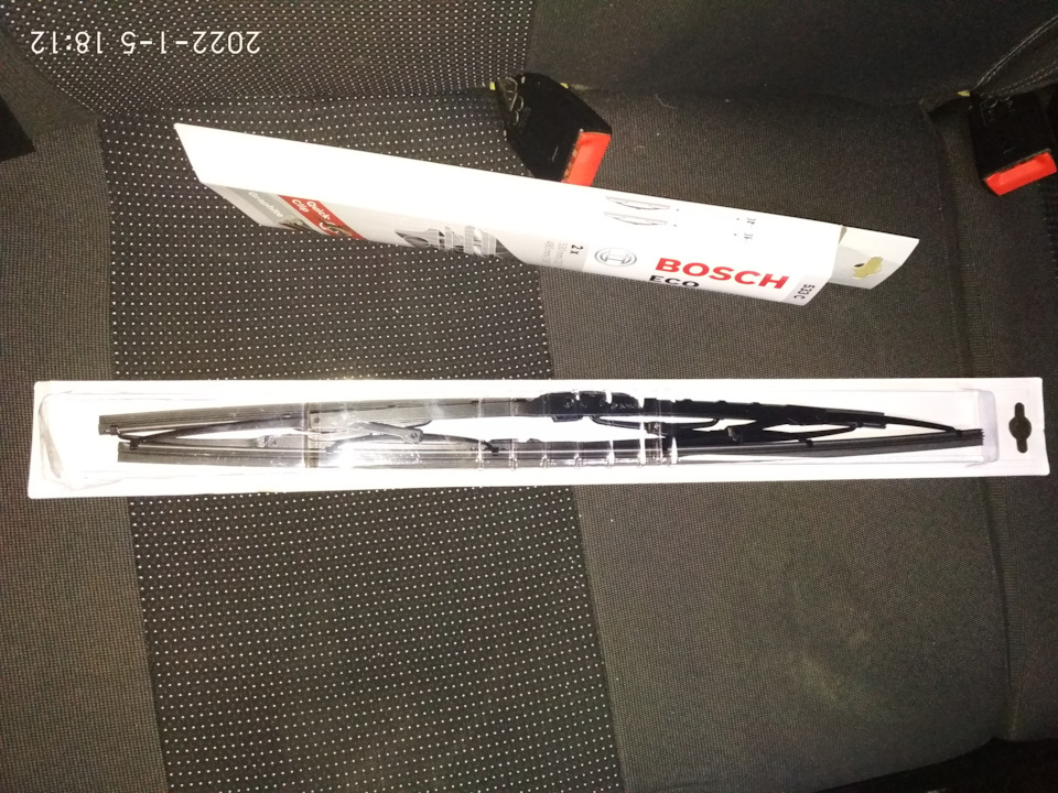 Щітка склоочисника каркасна Bosch 3 397 001 984 5