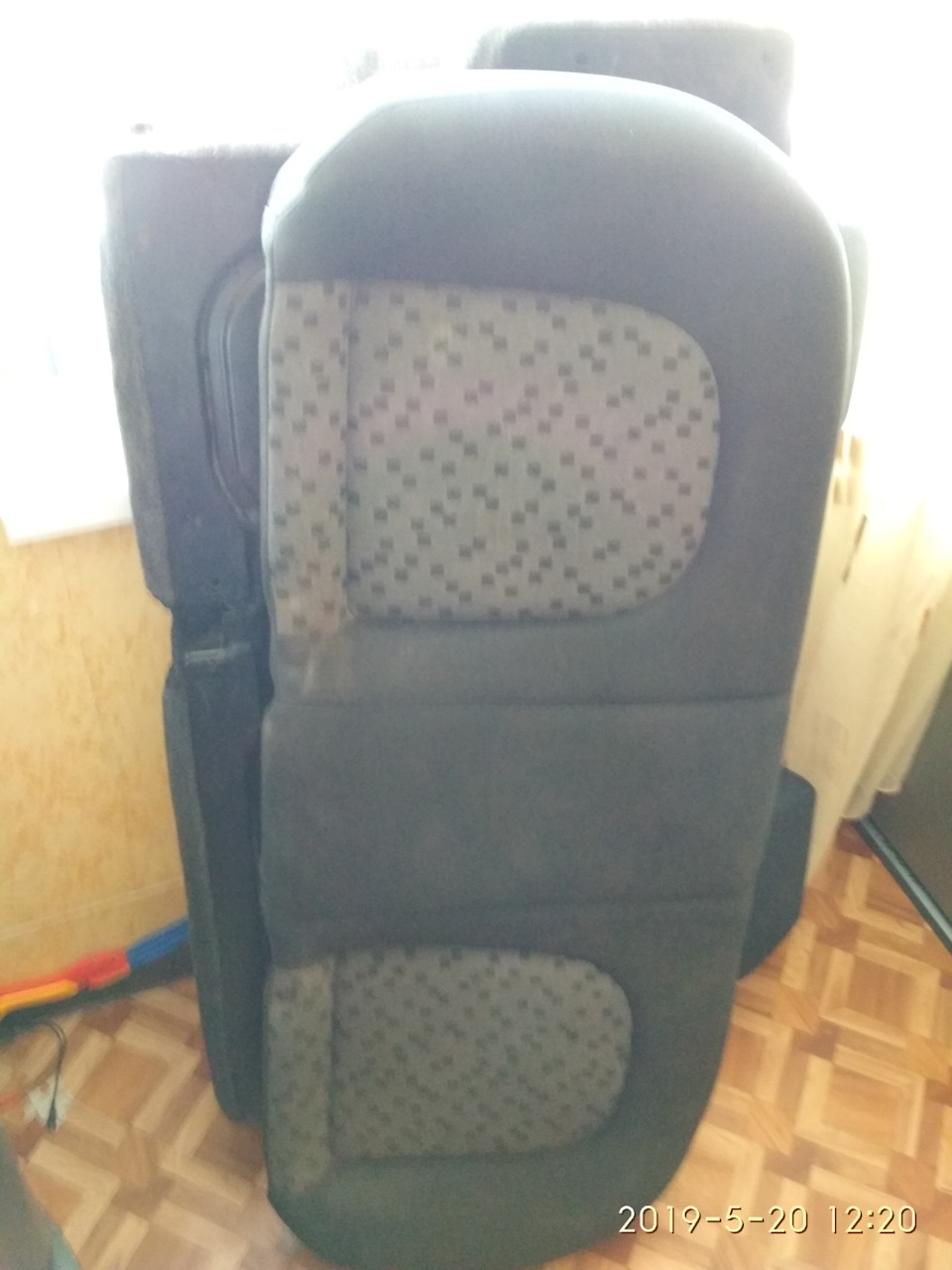 Встановив заднє сидіння 60/40 2