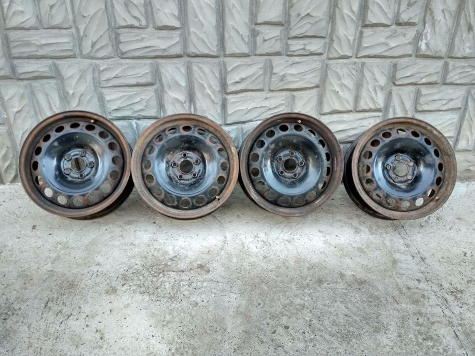 Skoda Fabia R16 205/45 5