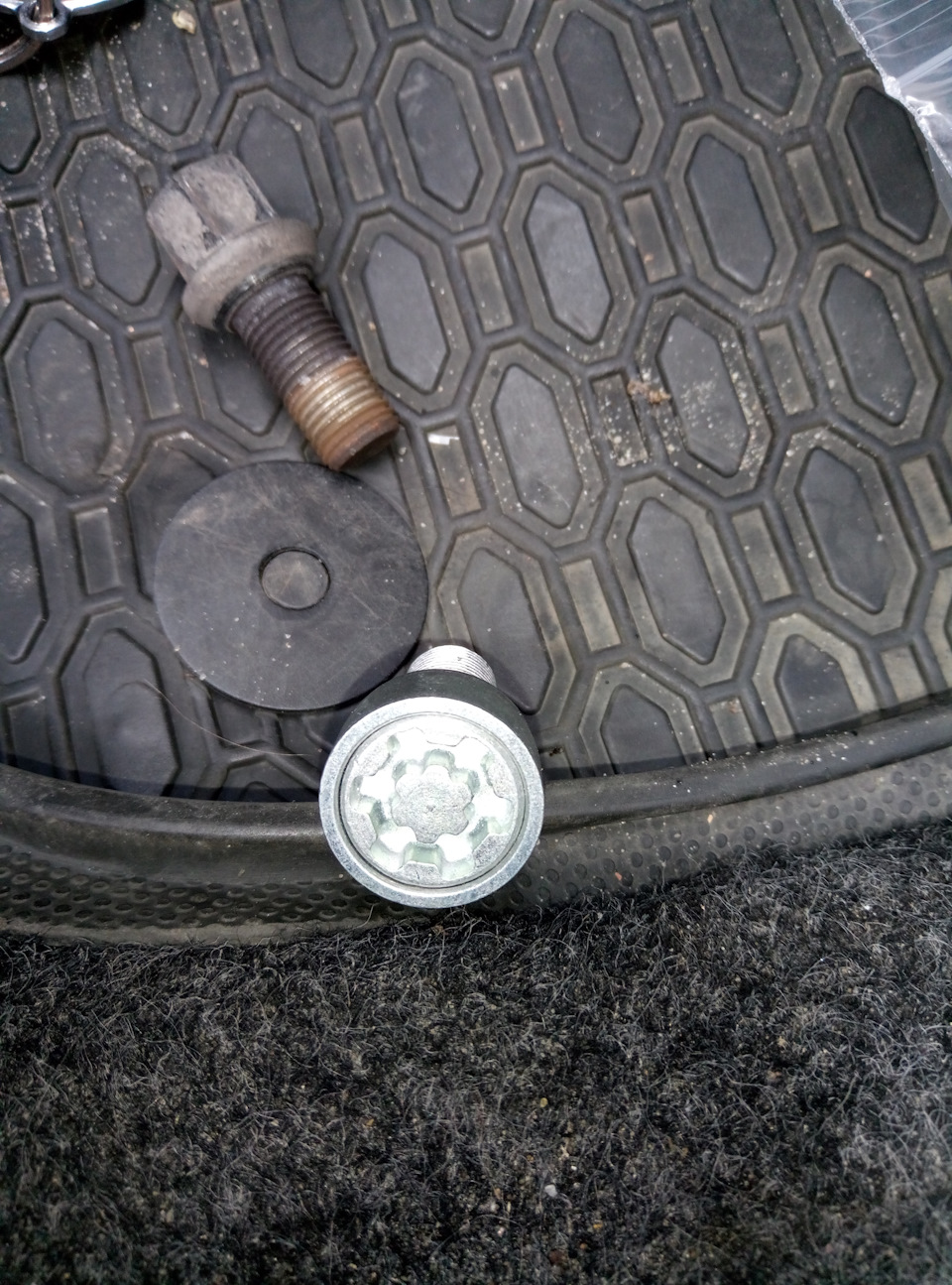 Болти секретки (VAG) 5