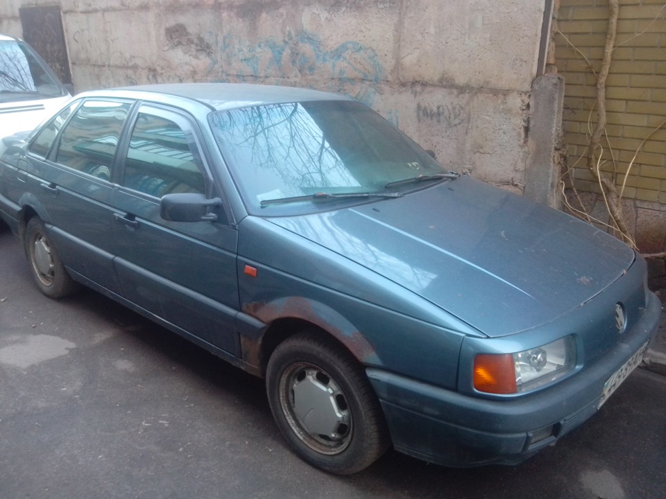продам Volkswagen Passat B3, седан 3
