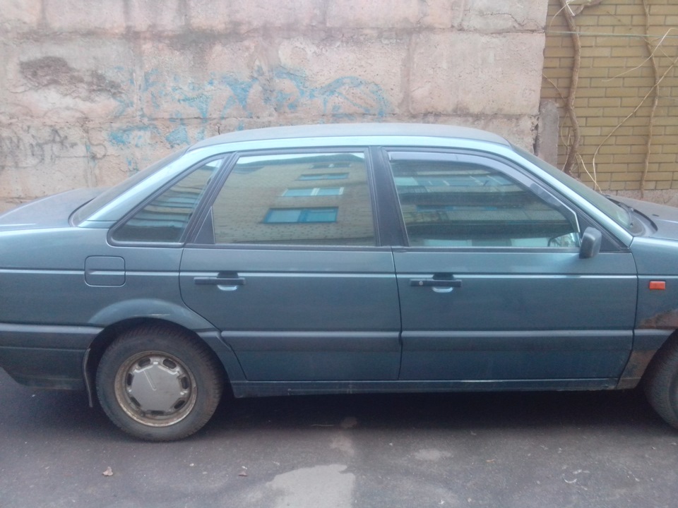 продам Volkswagen Passat B3, седан 2