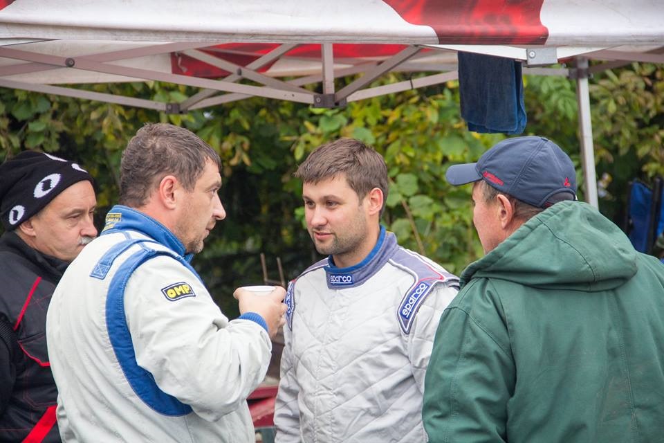 авто виграло чу україни з гонних гонок у класі а-1 з 6 етапів 5 перше місце та одне третє 3