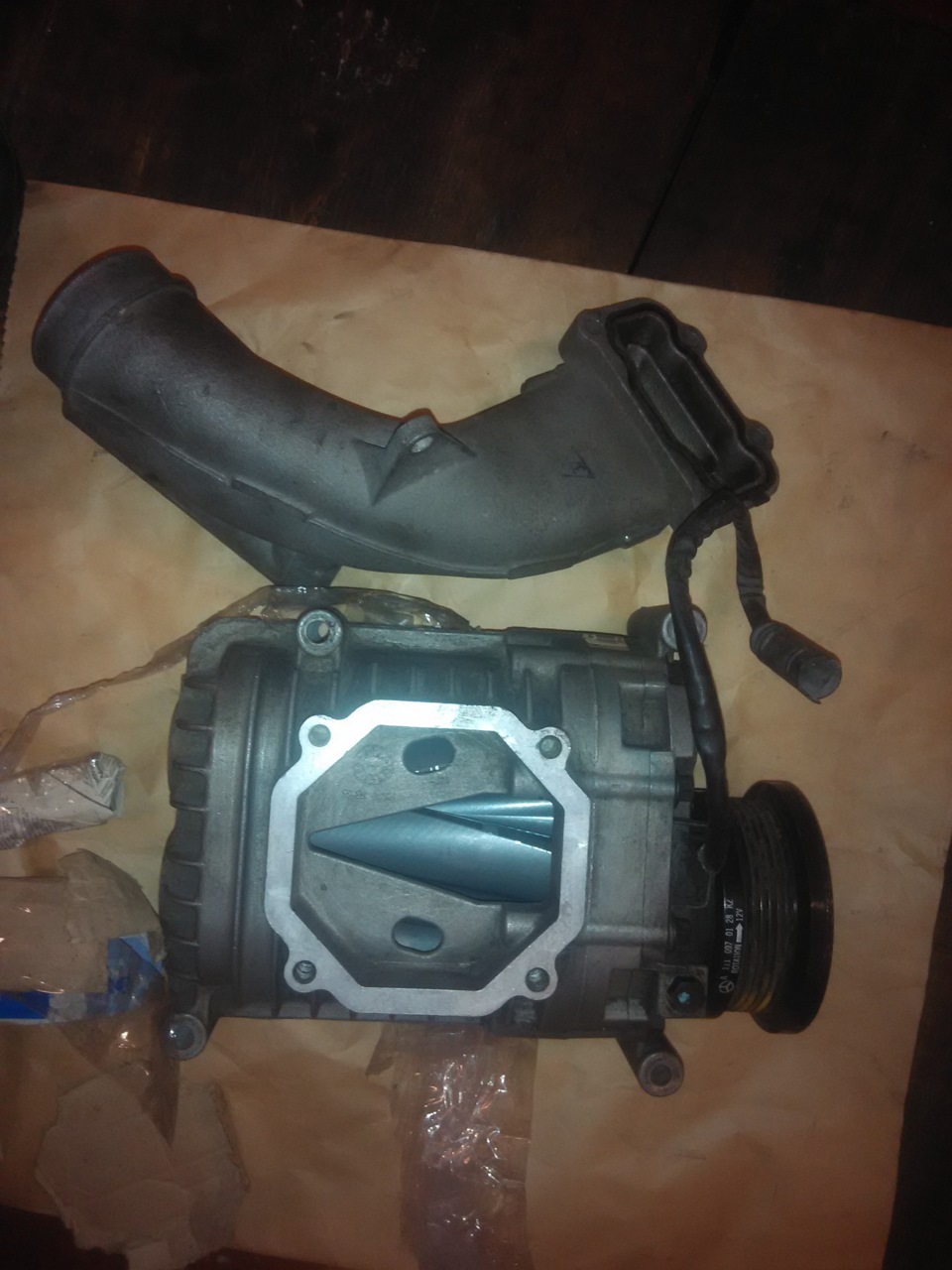 Уже не продаю Компрессор Eaton m62 5