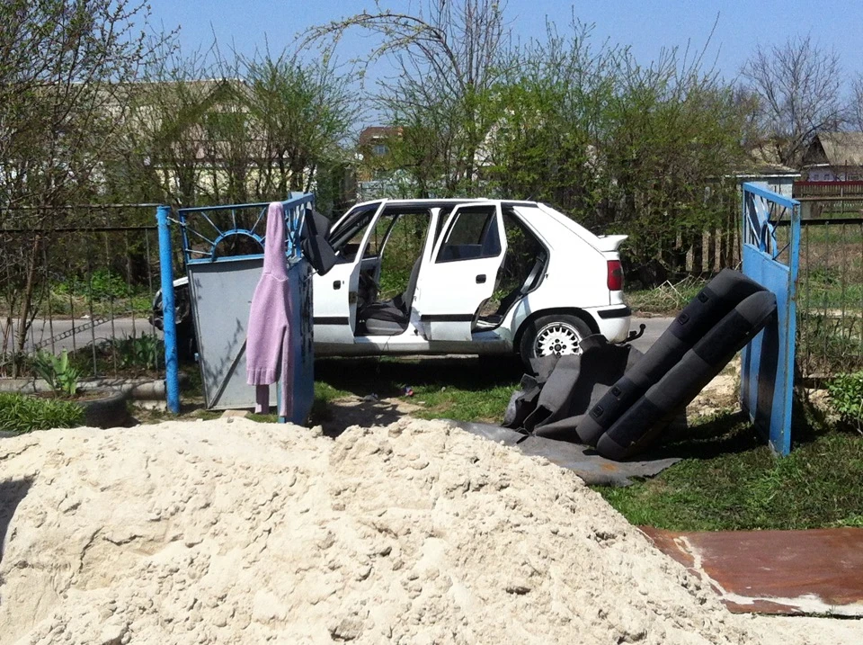 генеральне чищення салону, вбиваємо запах гнилі в салоні