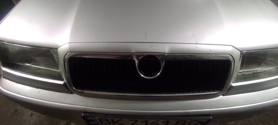 Перший значок він логотип skoda 2