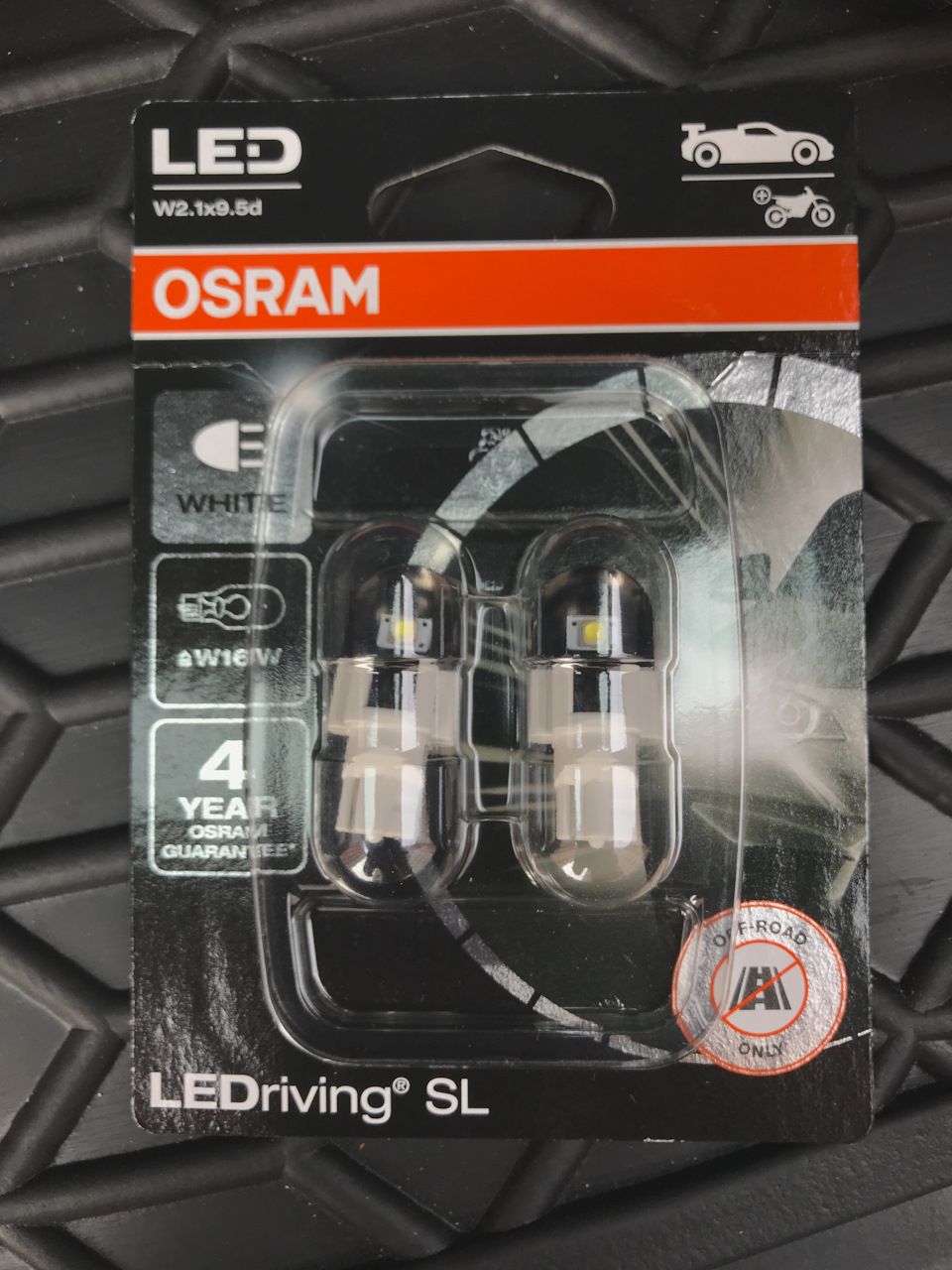 Заміна ламп заднього ходу на Osram 921DWP02B 1