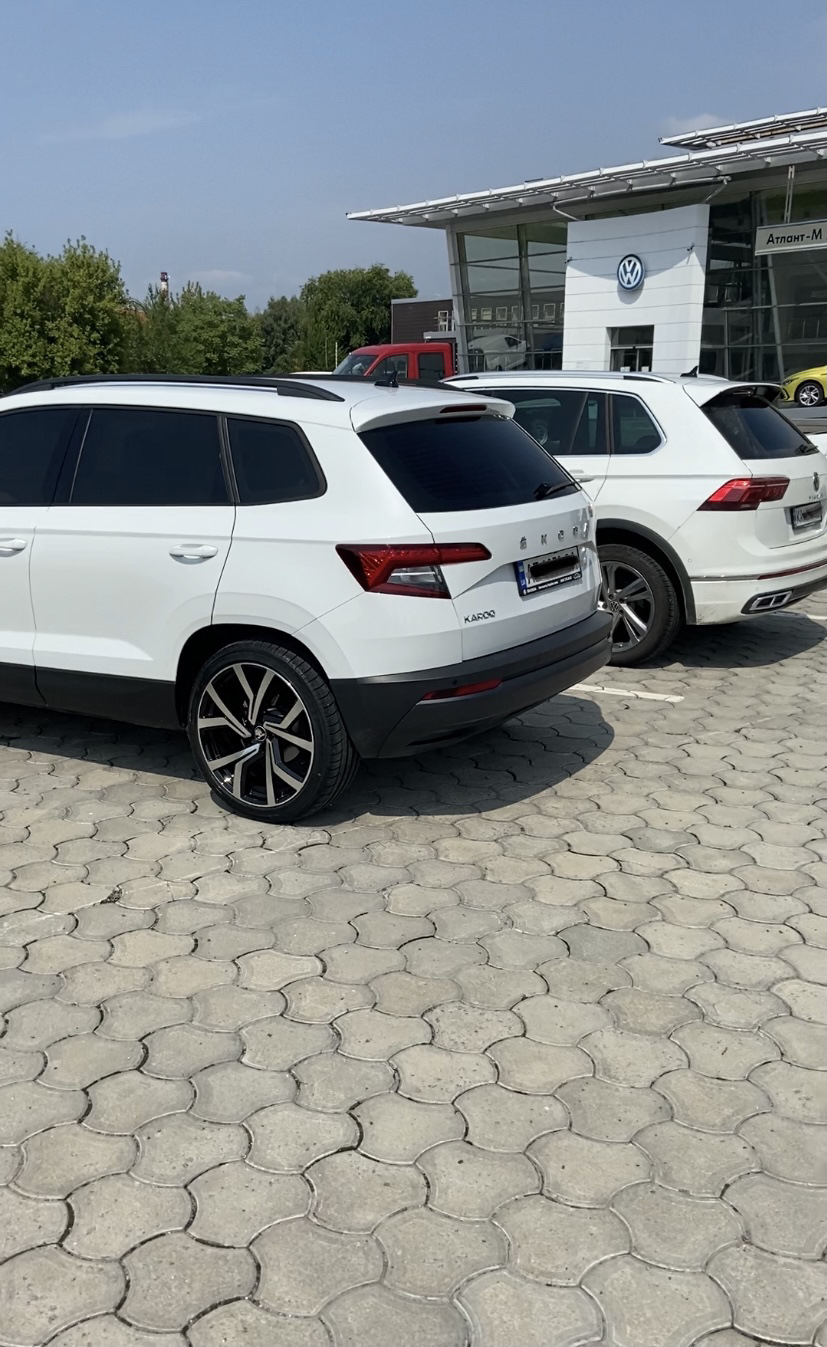 Фото з Tiguan 5