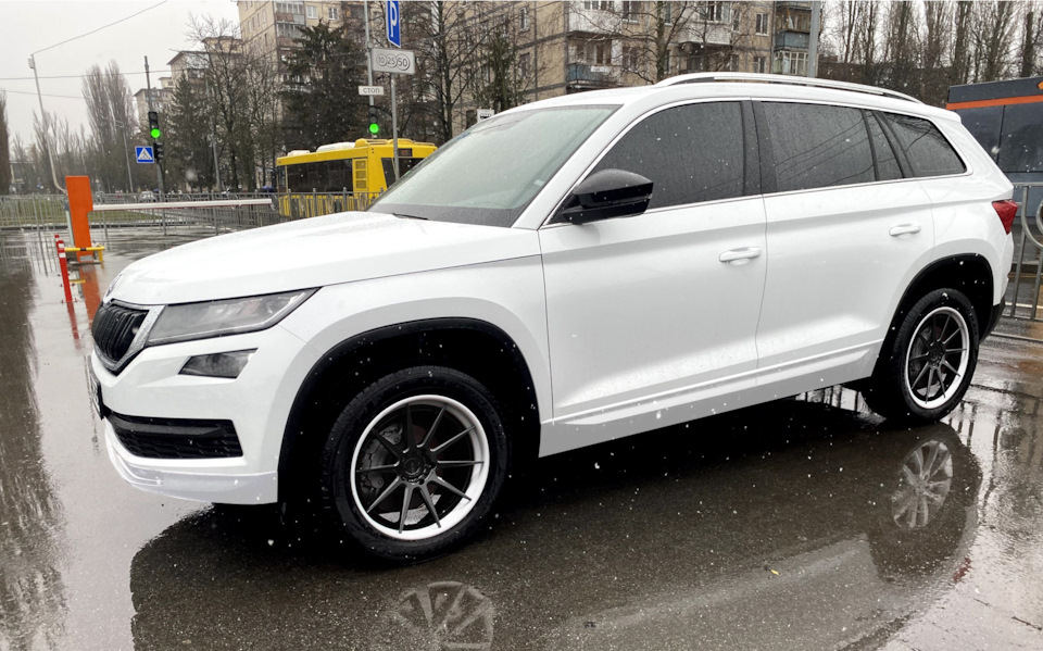 Тонування, бронеплівка, чорні дзеркала 2