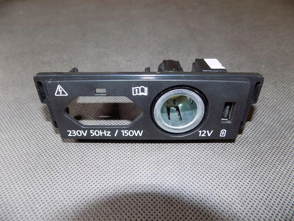 Подкажіть USB роз'ємами. 1