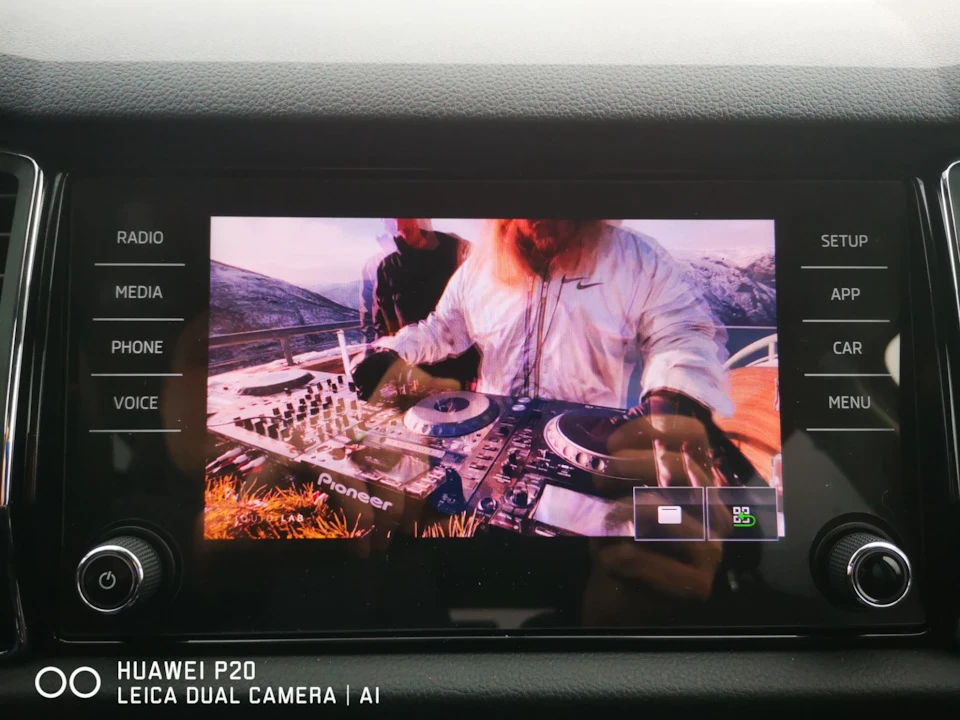 Mirrorlink bolero + sony performance