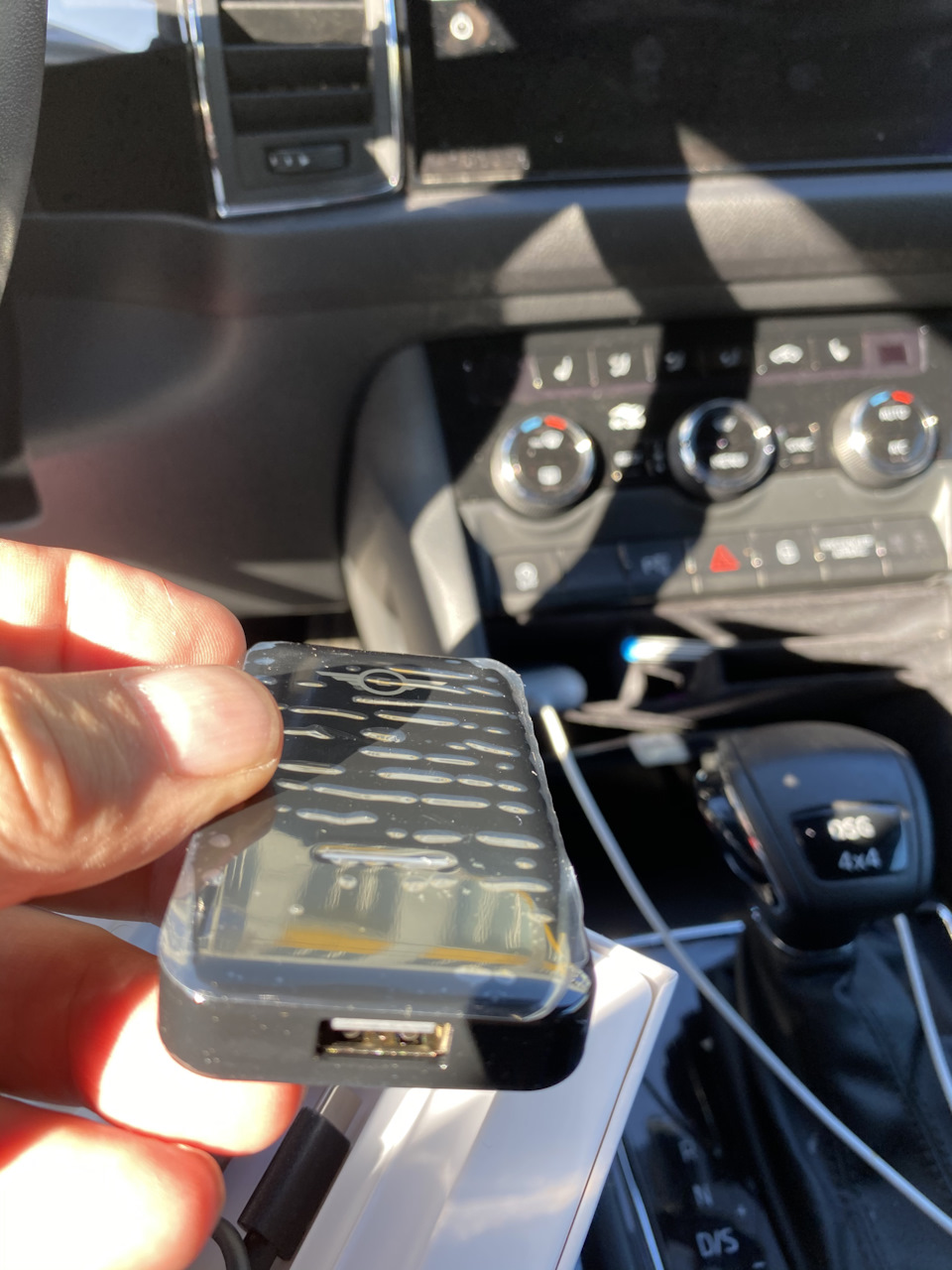 Здрастуйте тітка Хая вам посилка з Китаю" ( бездротове підключення CarPlay. 4