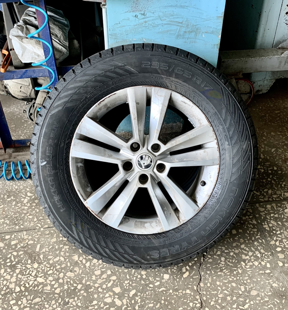 235/65 R17 - підходять на Кодіак 2