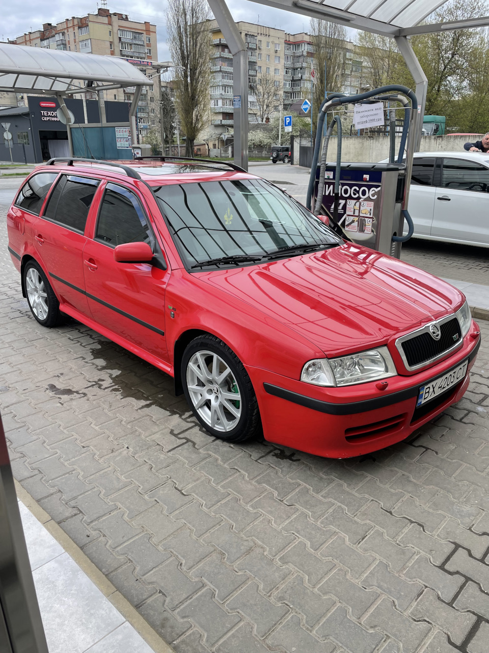 Накладки на пороги 5