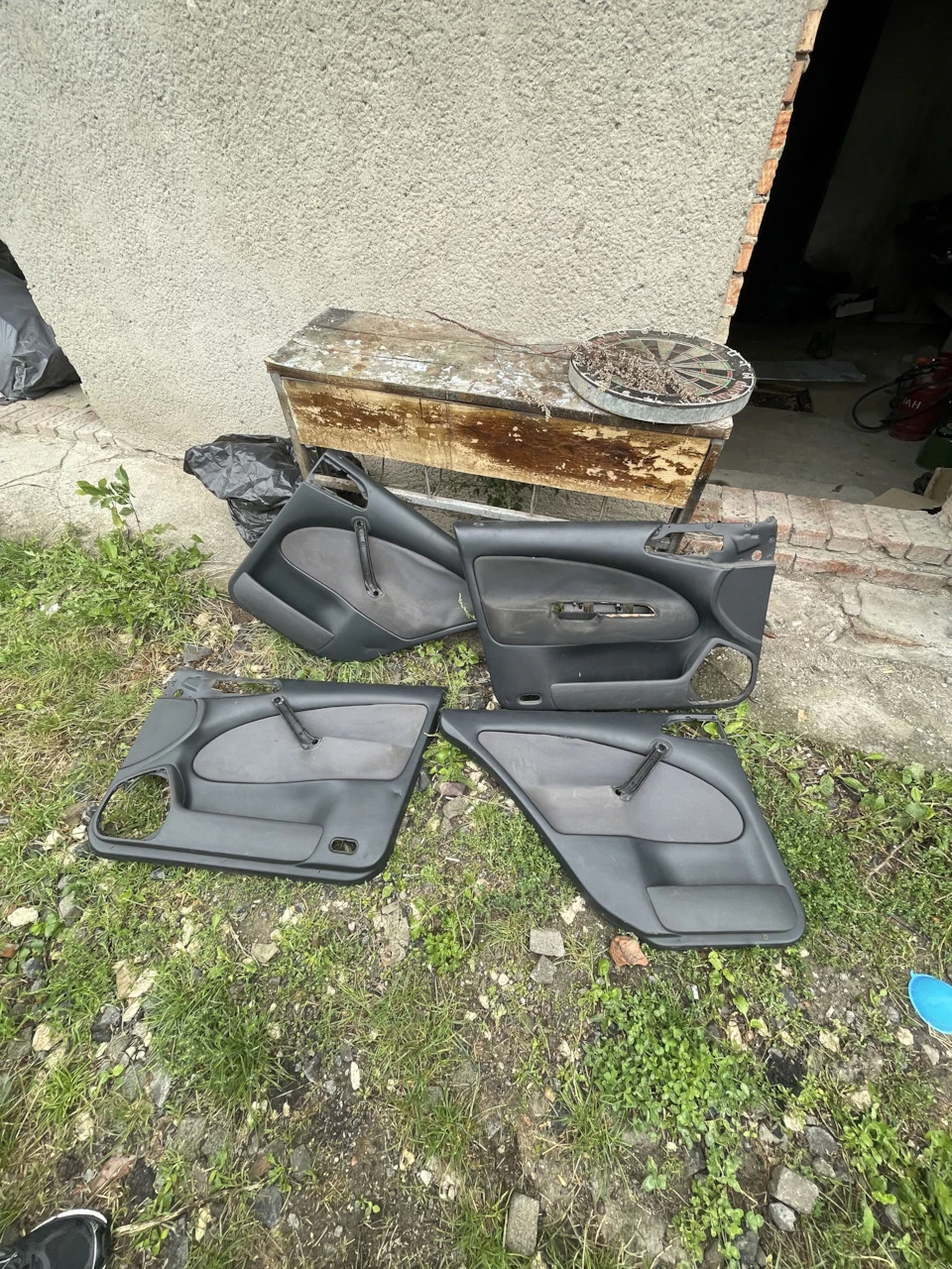 Перетягнув карти.