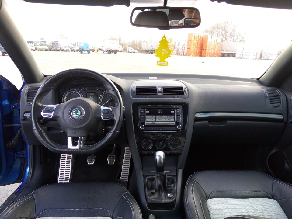 Залишки r18 кування, коламбус з камерою і блютузом і кермо. 2