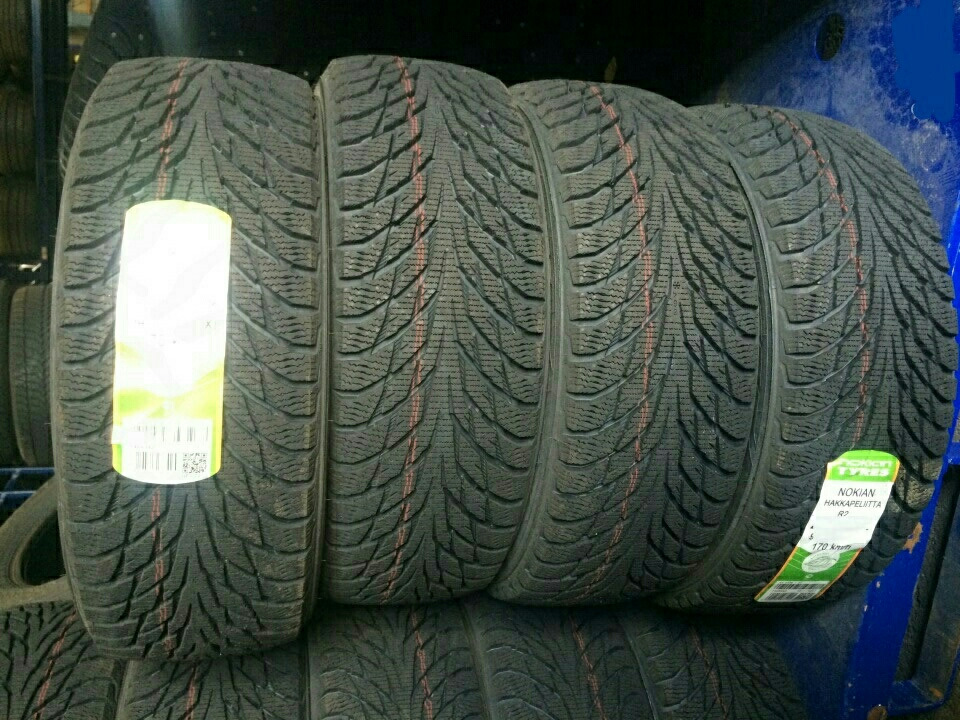 Nokian Hakkapeliitta R2 1