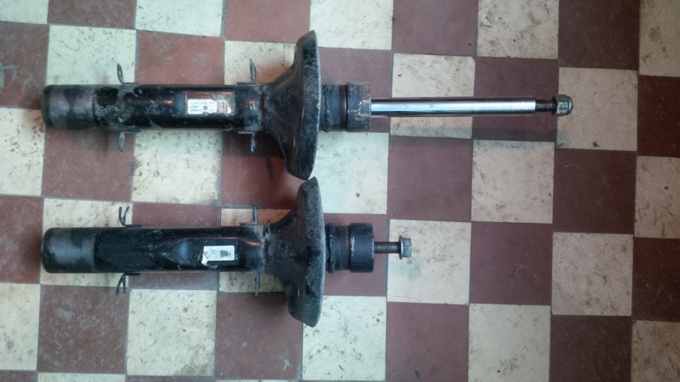 Продам: Пружини KW-40, проставки, убиті VAG стійки -30мм) 3